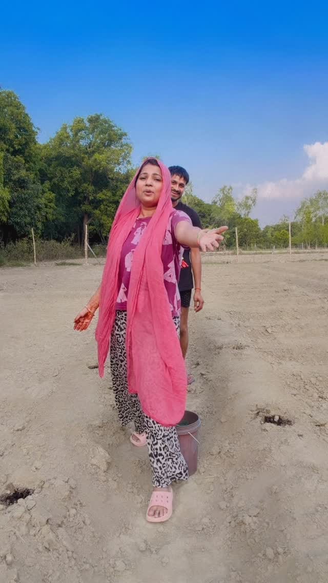 Post 6 by kajal maurya on Instagram (video)
