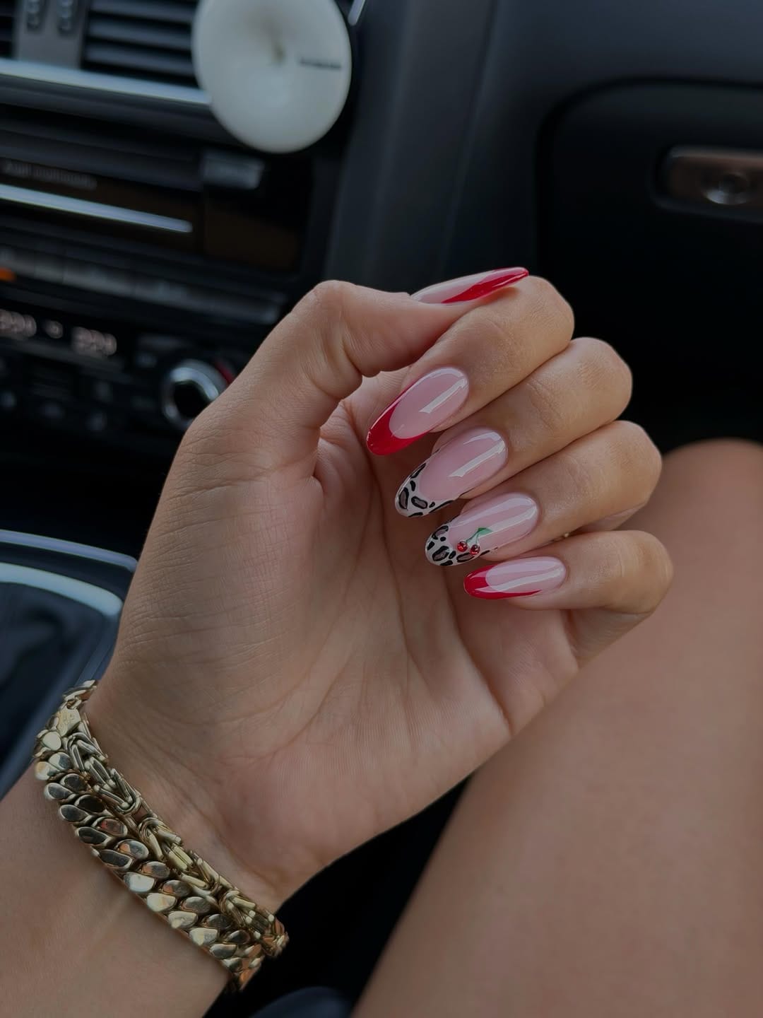 Post 7 by L Nails on Instagram (image)