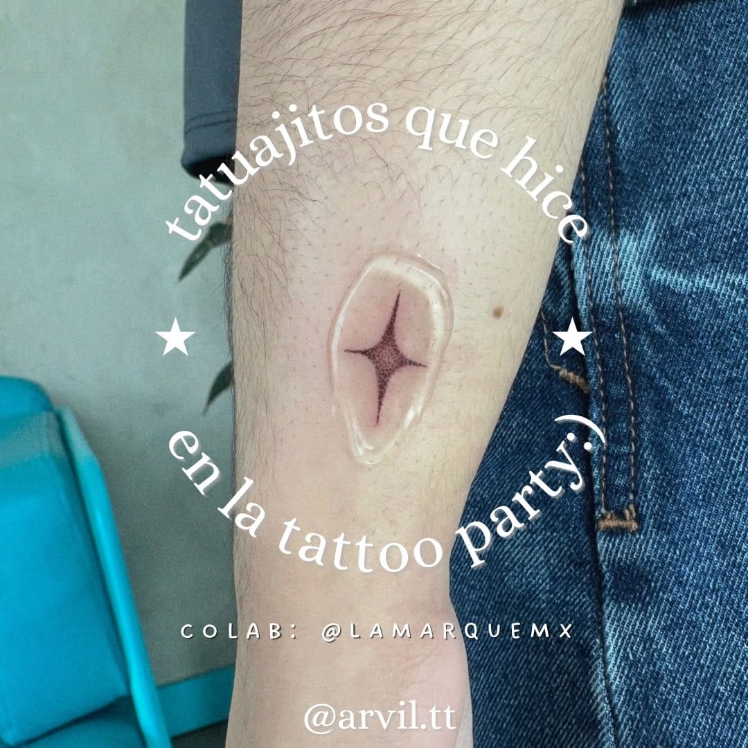 Post 5 by ✶ 𝒂𝒓𝒗𝒊𝒍 ✶ on Instagram (carousel)
