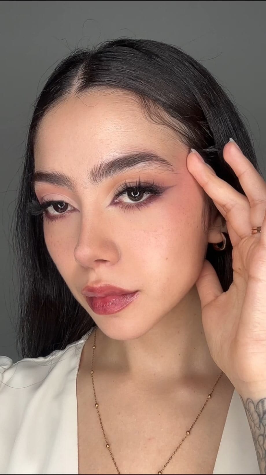 Post 6 by ＭＡＫＥＵＰ ♥ on Instagram (video)
