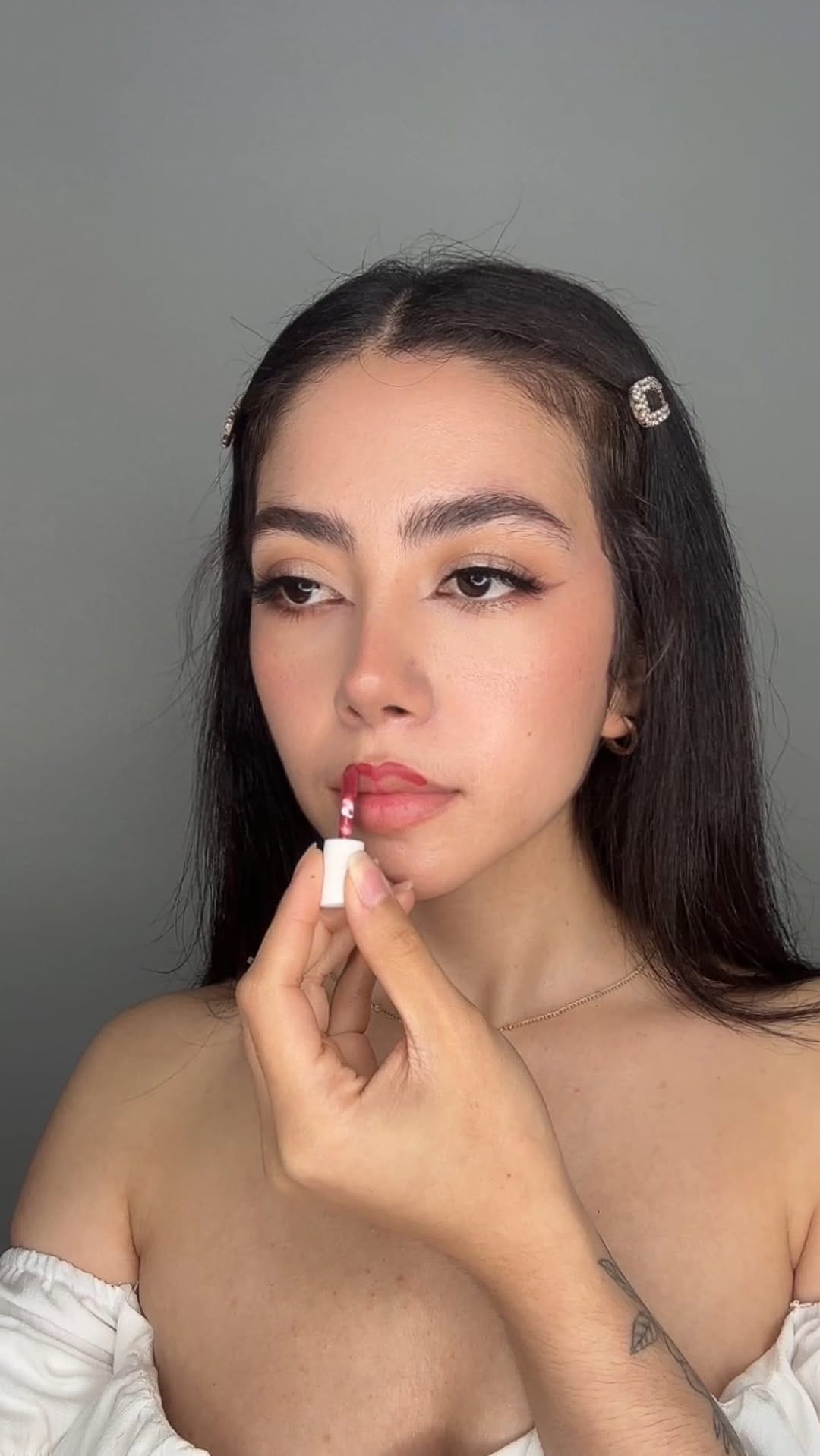 Post 7 by ＭＡＫＥＵＰ ♥ on Instagram (video)