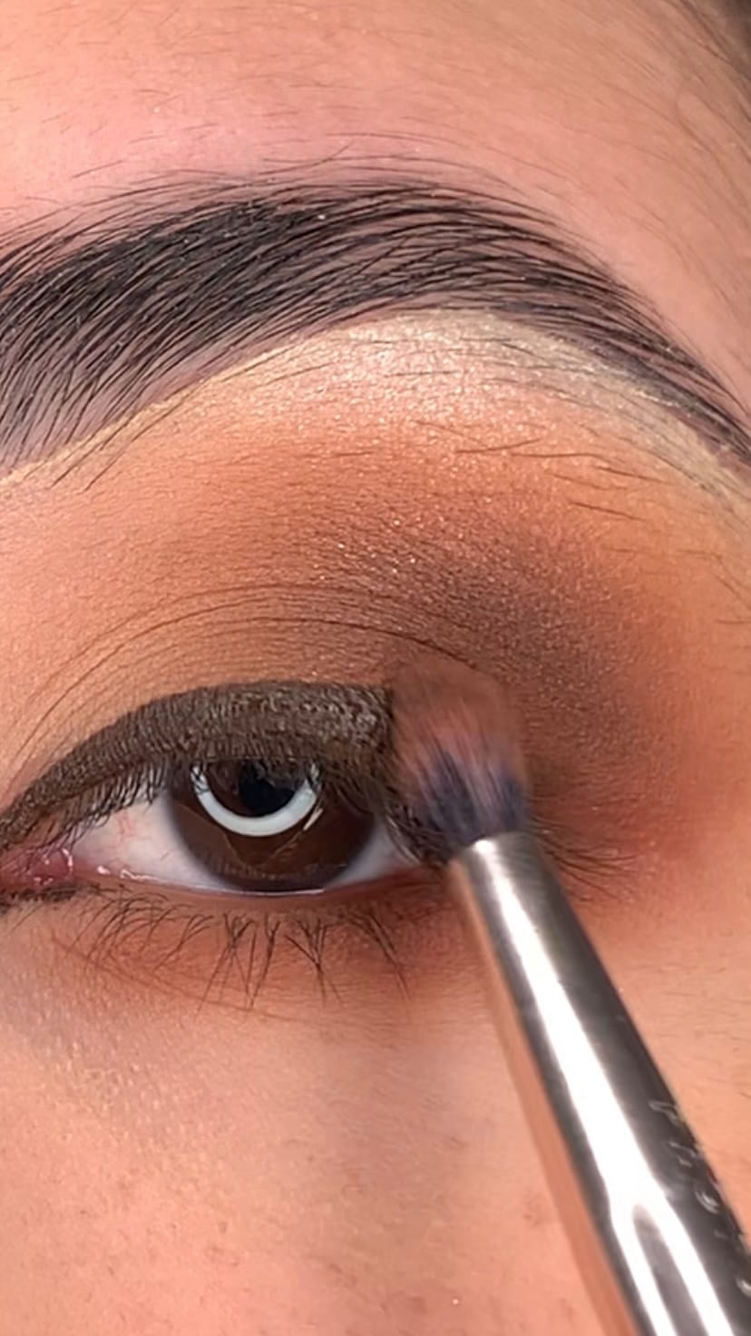 Post 9 by ＭＡＫＥＵＰ ♥ on Instagram (video)