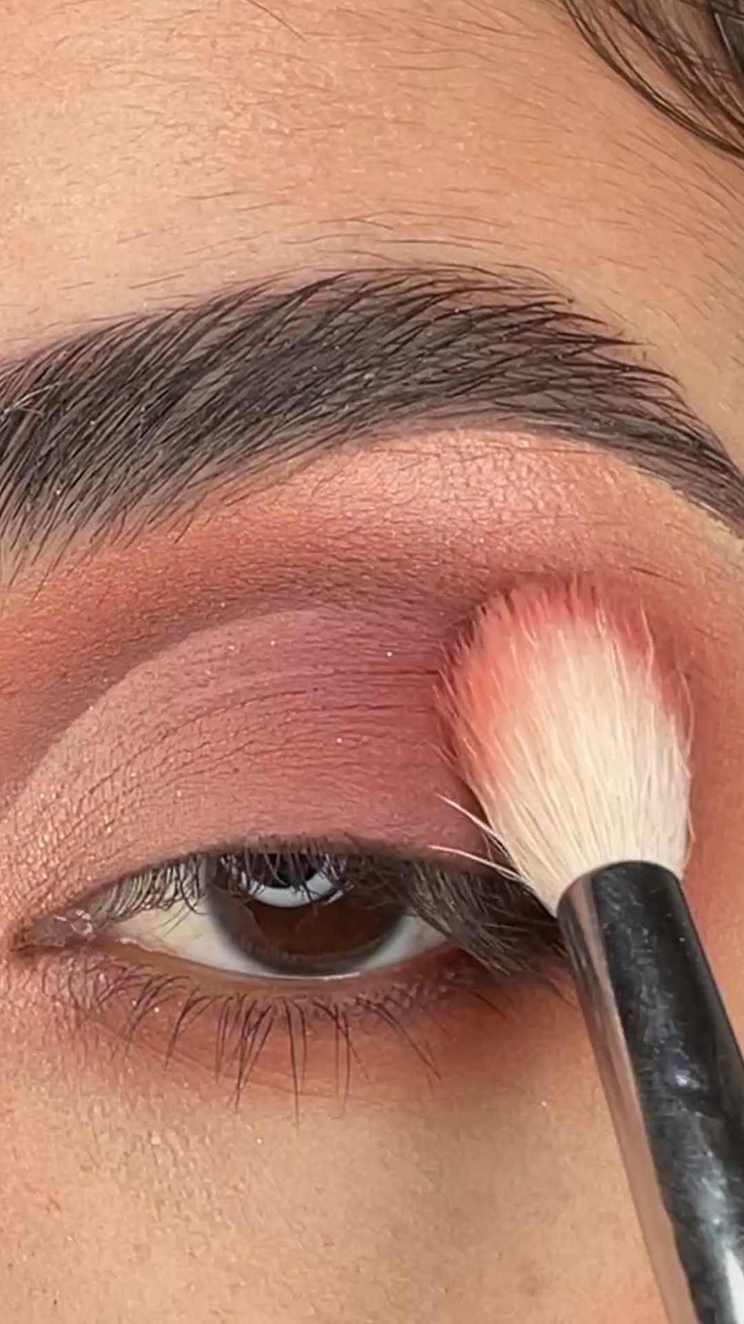 Post 8 by ＭＡＫＥＵＰ ♥ on Instagram (video)