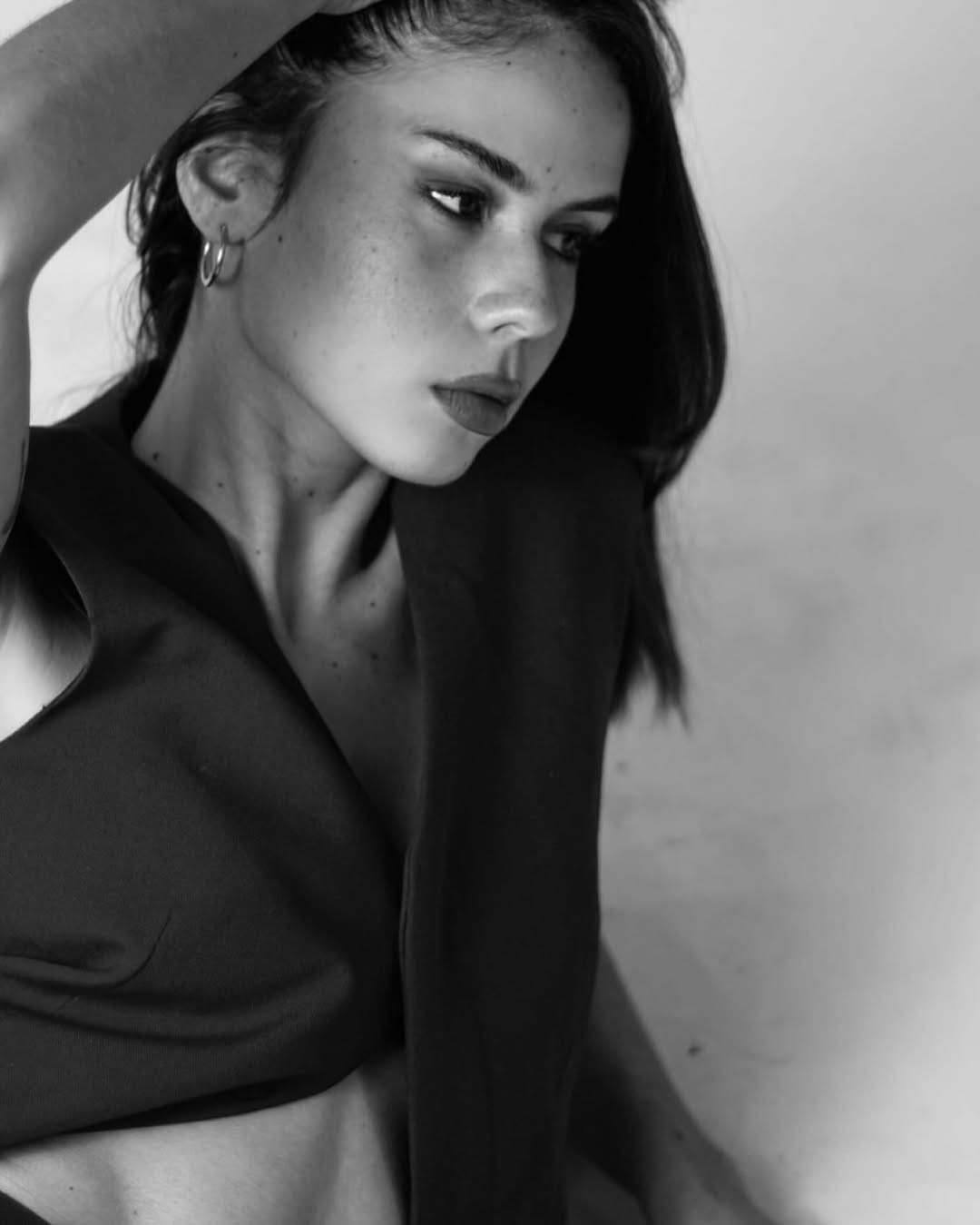 Post 10 by Nanda Brito on Instagram (image)