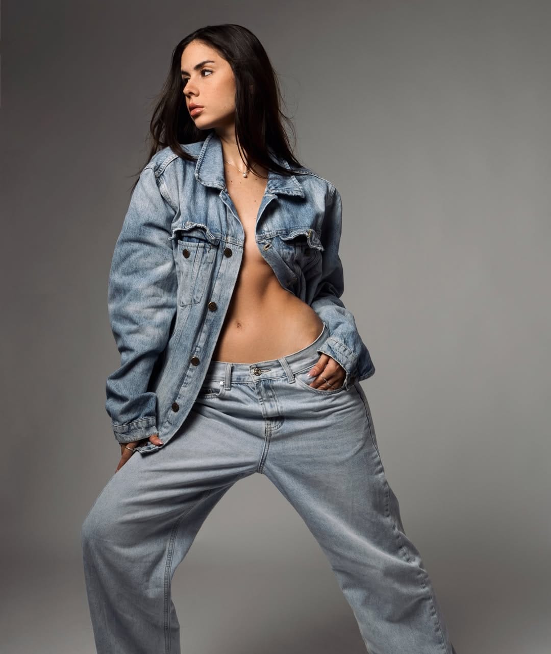 Post 1 by Nanda Brito on Instagram (image)