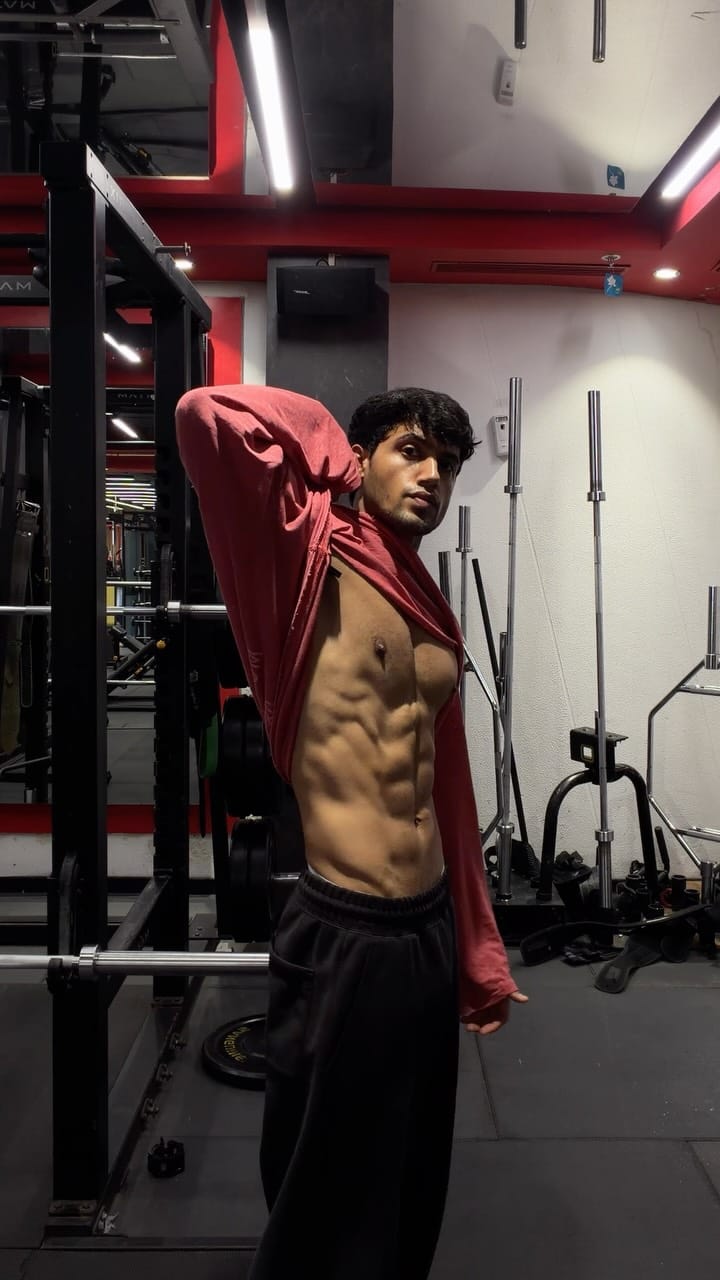 Post 4 by Mohak Narang on Instagram (video)