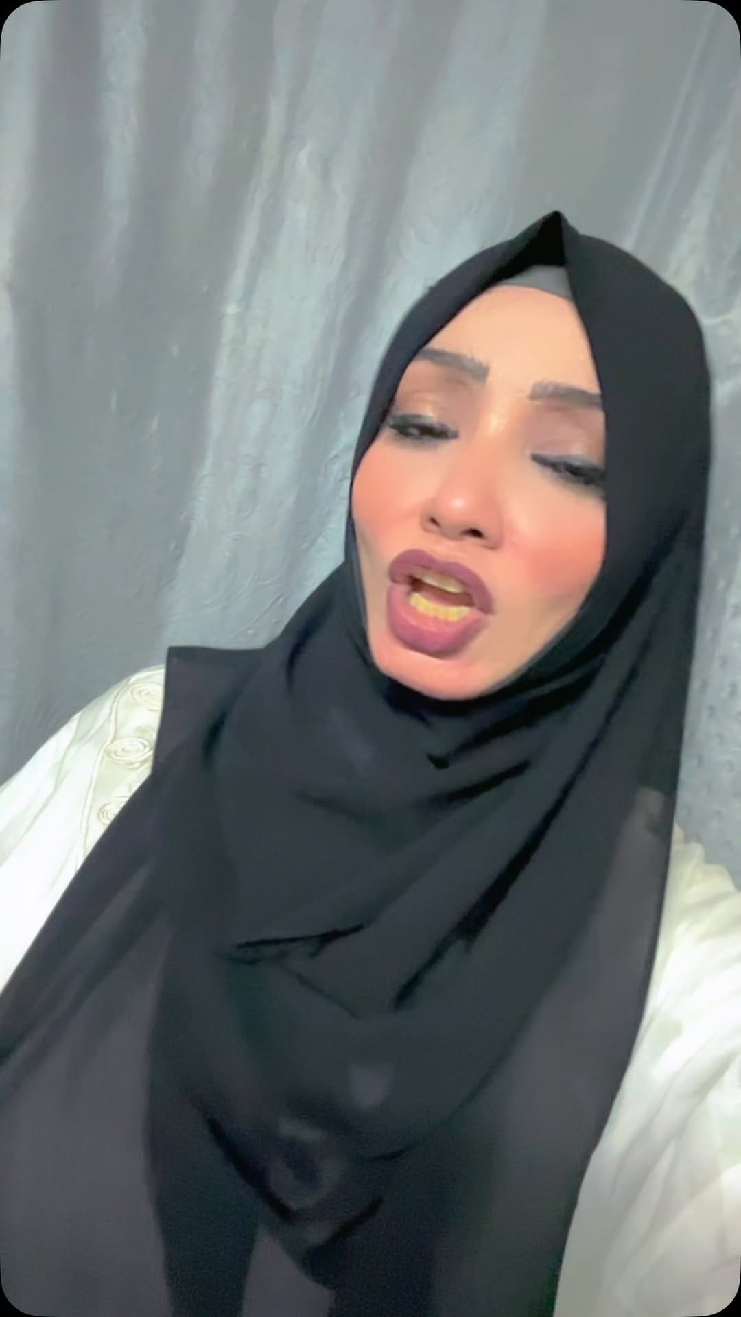 Post 3 by Mehvish sayyed میہویس سیّد on Instagram (video)