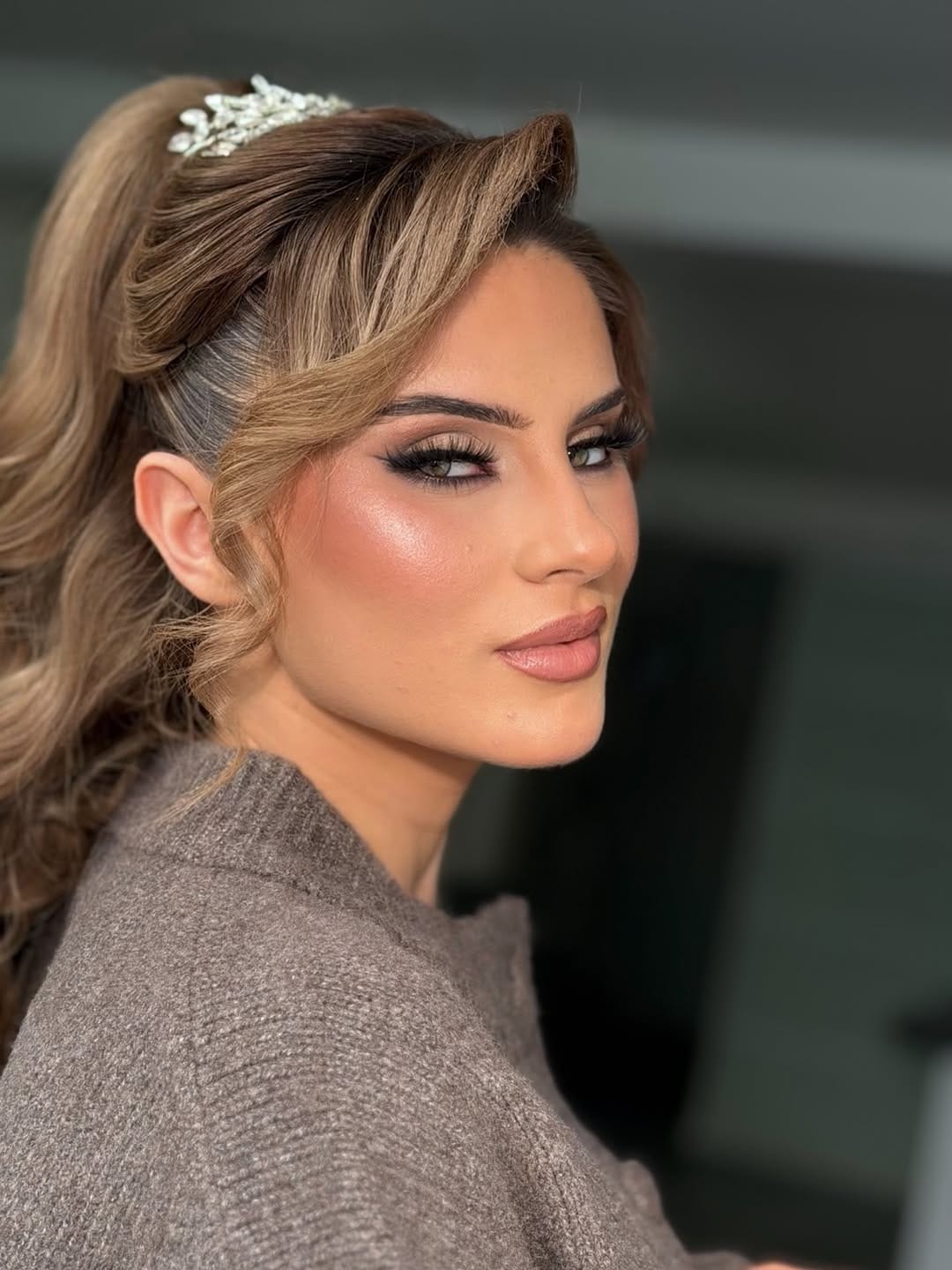 Post 7 by Hair & Make-up Hamburg ✨ on Instagram (carousel)