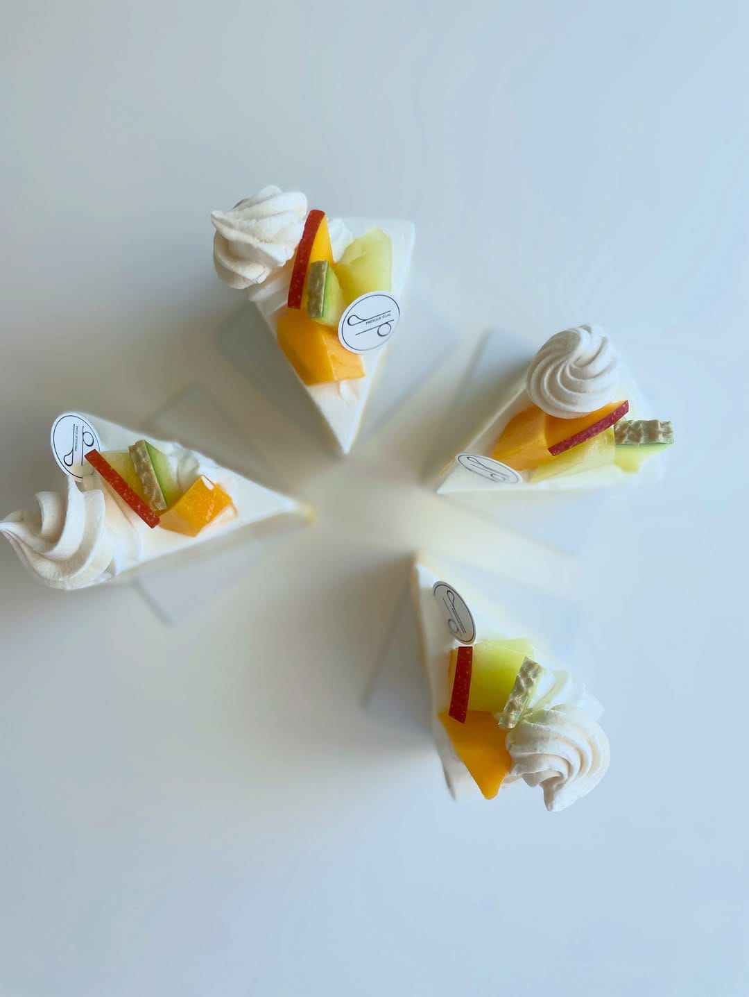 Post 2 by Presque égal on Instagram (image)