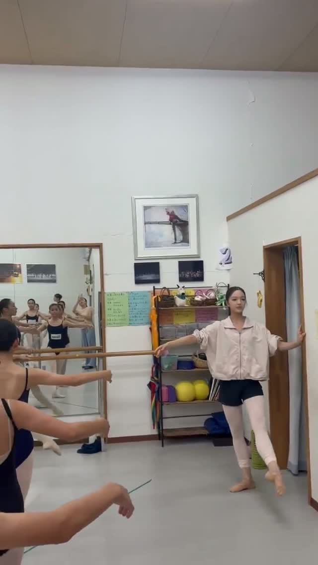 Post 1 by Balletwest studio | 발레웨스트 스튜디오(학원) on Instagram (video)