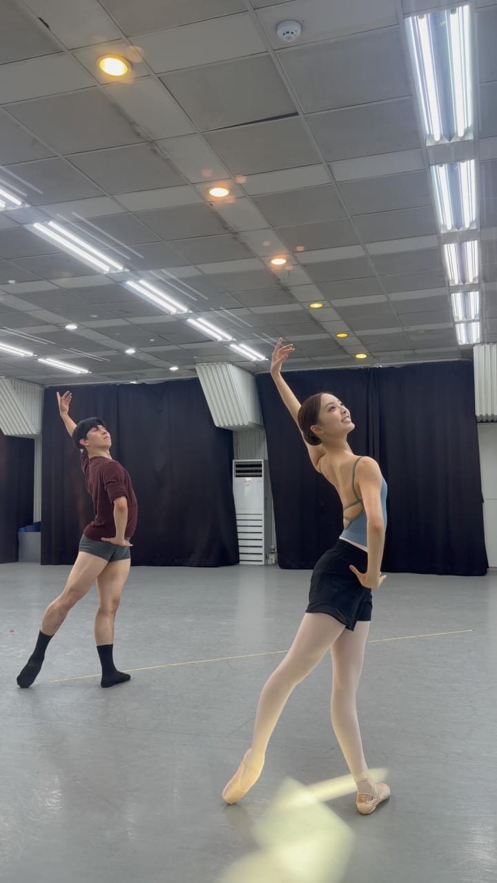 Post 4 by Balletwest studio | 발레웨스트 스튜디오(학원) on Instagram (video)