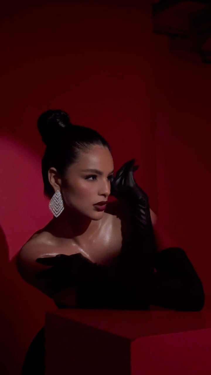 Post 9 by Fernanda F✩ on Instagram (video)