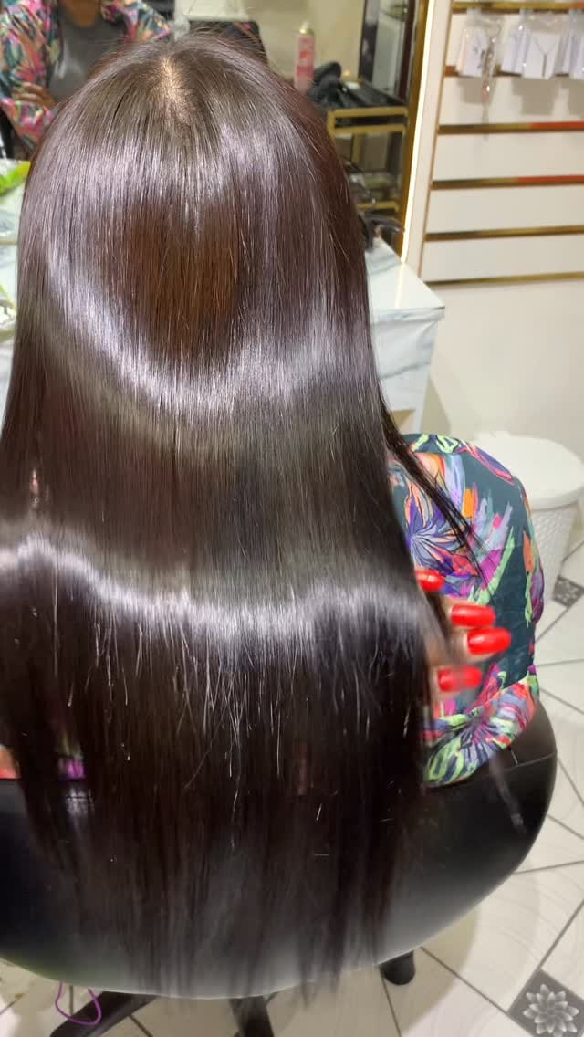 Post 2 by Juliana Santos on Instagram (video)