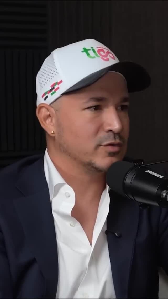 Post 8 by GERARDO VERA on Instagram (video)