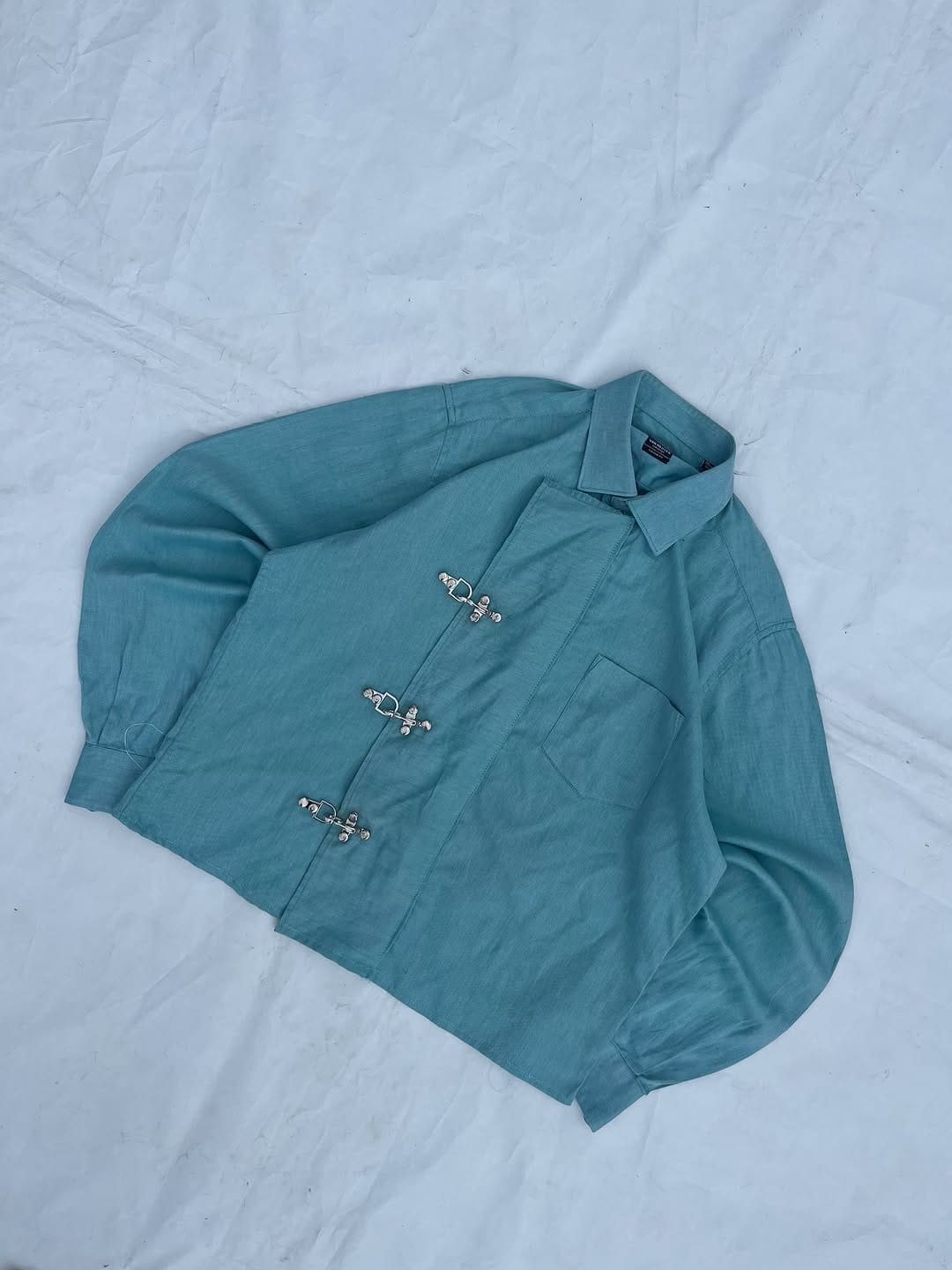 Post 3 by Thrifted,Vintage clothes♻️ on Instagram (carousel)