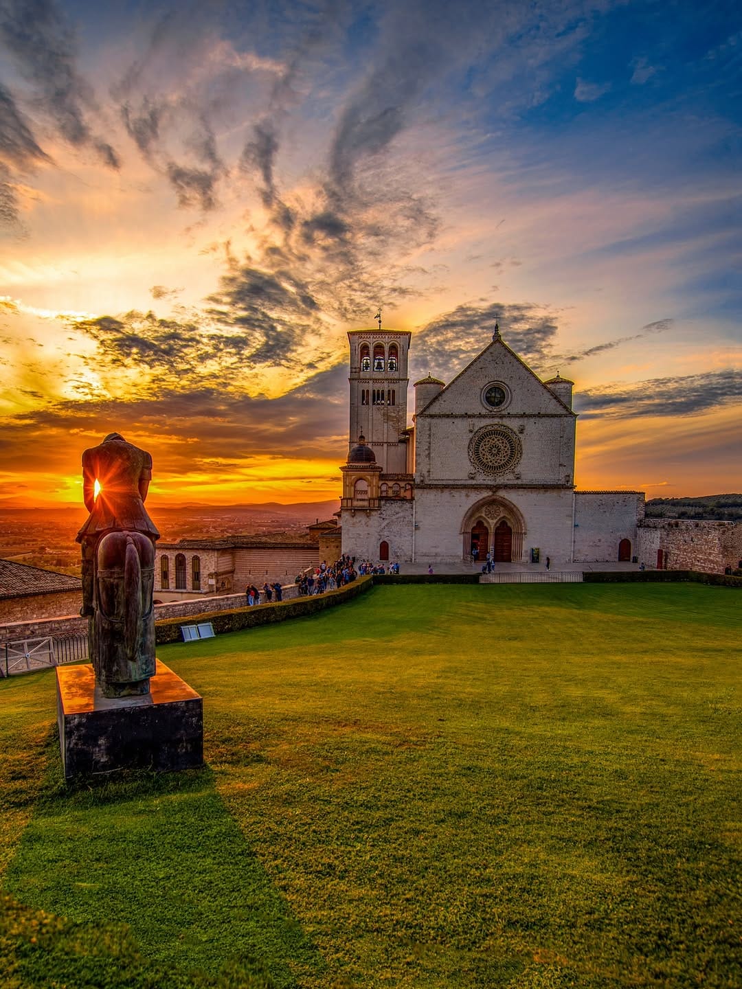 Post 5 by CHRISTIAN  MACIAS / UMBRIA on Instagram (image)