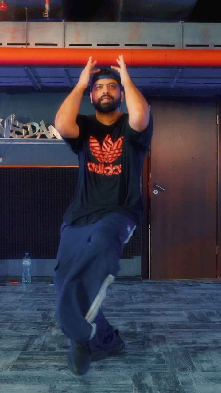 Post 10 by Reet Roy on Instagram (video)