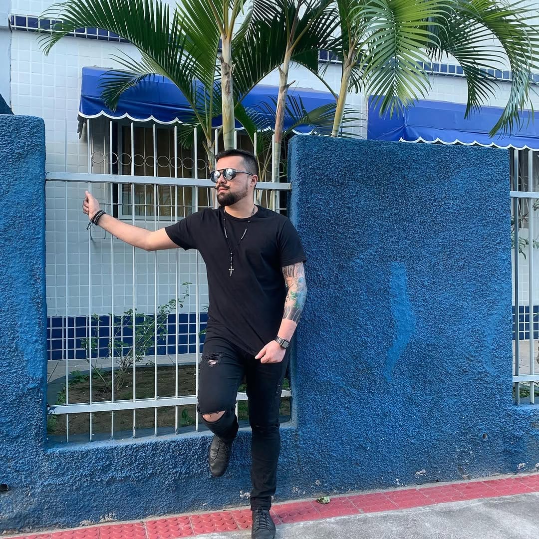Post 10 by Rômulo Aranttes on Instagram (image)