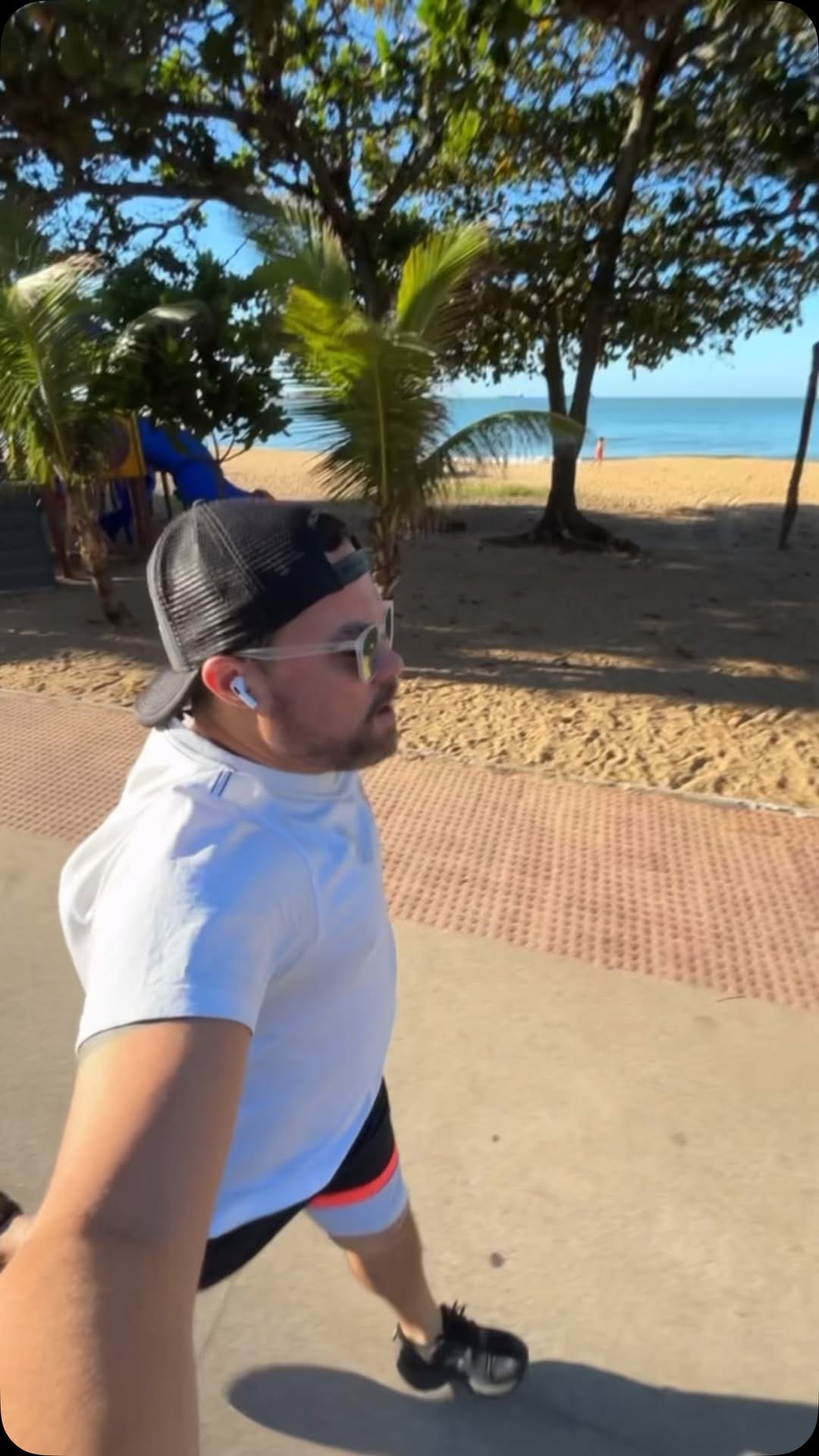 Post 2 by Rômulo Aranttes on Instagram (video)