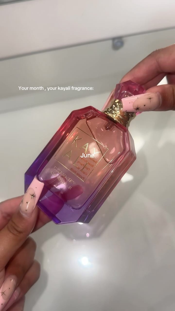 Post 1 by 𝓢𝓲𝓶𝓶𝓲 on Instagram (video)