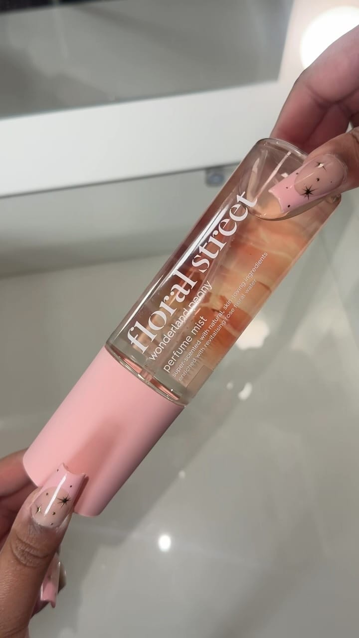Post 2 by 𝓢𝓲𝓶𝓶𝓲 on Instagram (video)