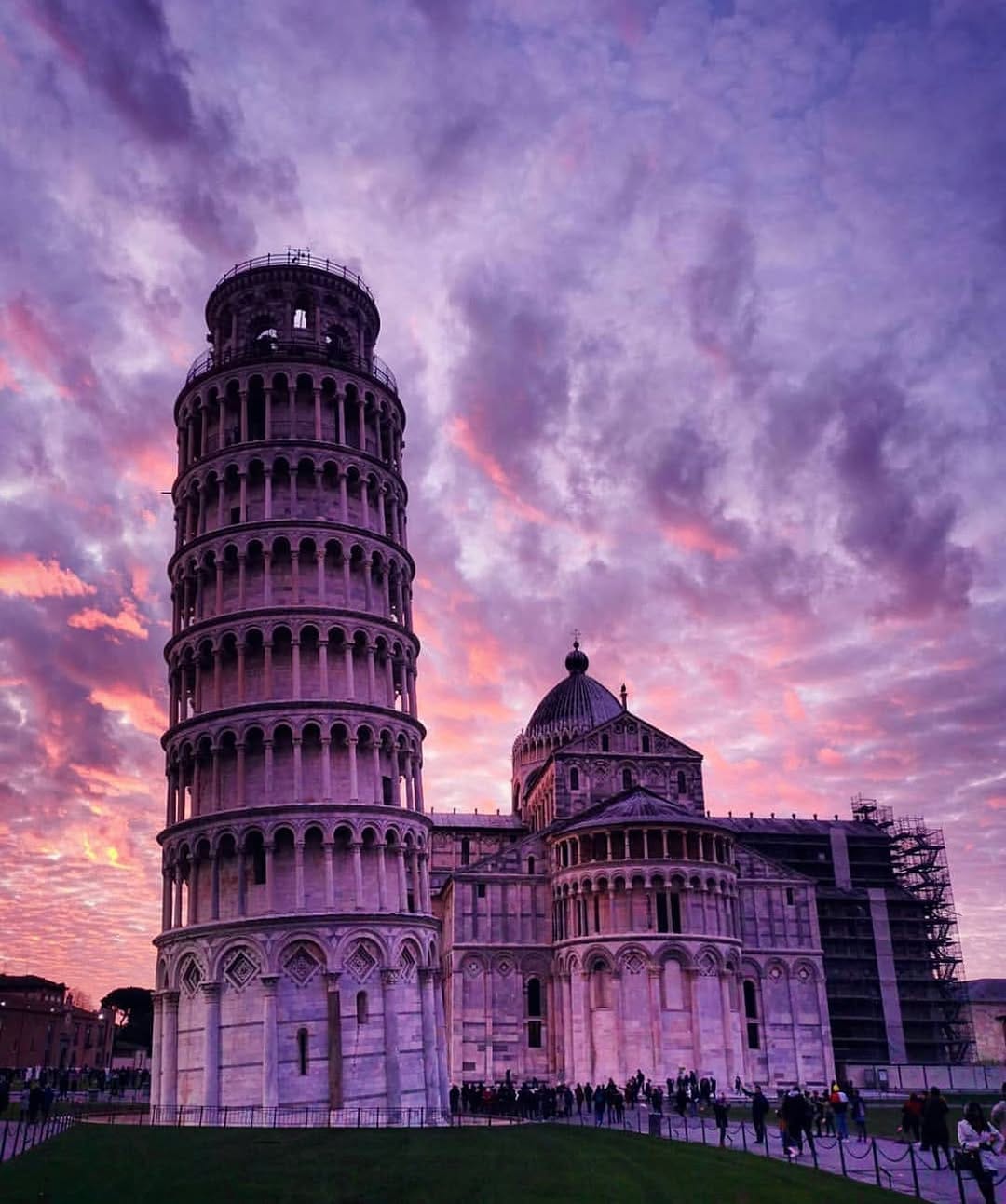Post 1 by ImagesOfTuscany on Instagram (image)