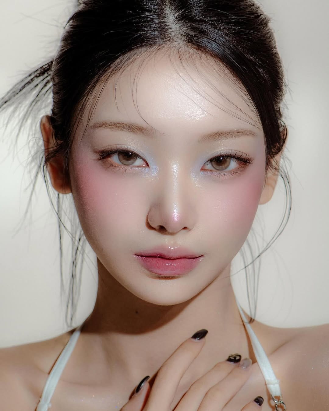 Post 10 by 메이크업 헤어 프리랜서 김소연 on Instagram (carousel)