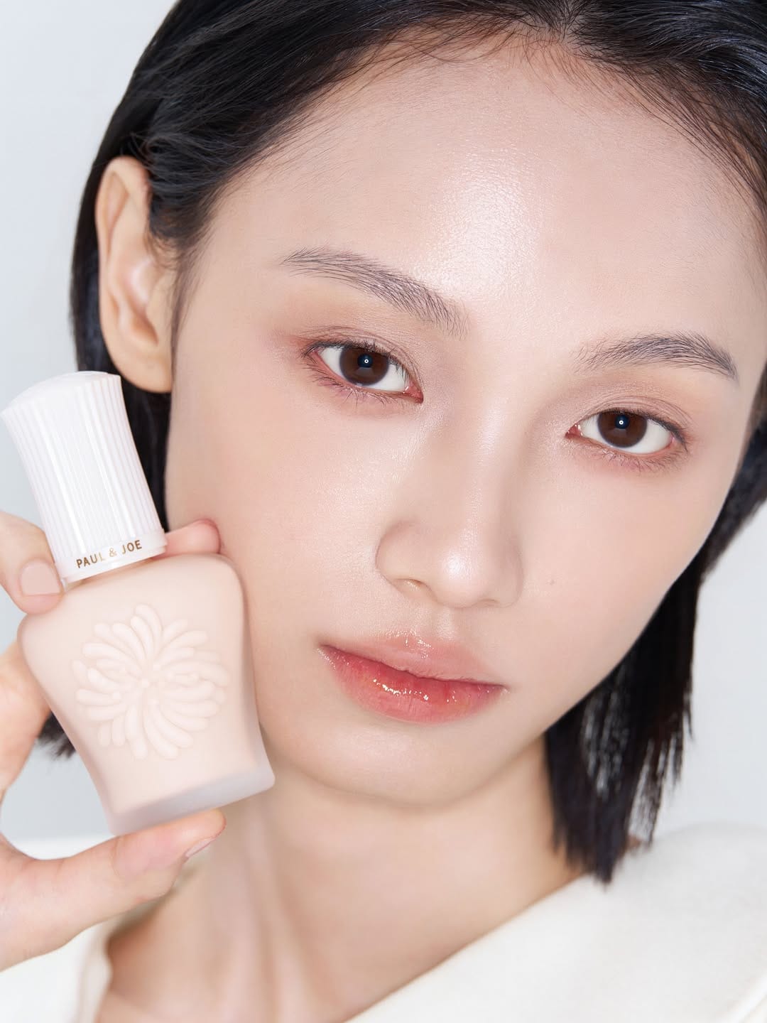 Post 6 by 메이크업 헤어 프리랜서 김소연 on Instagram (carousel)