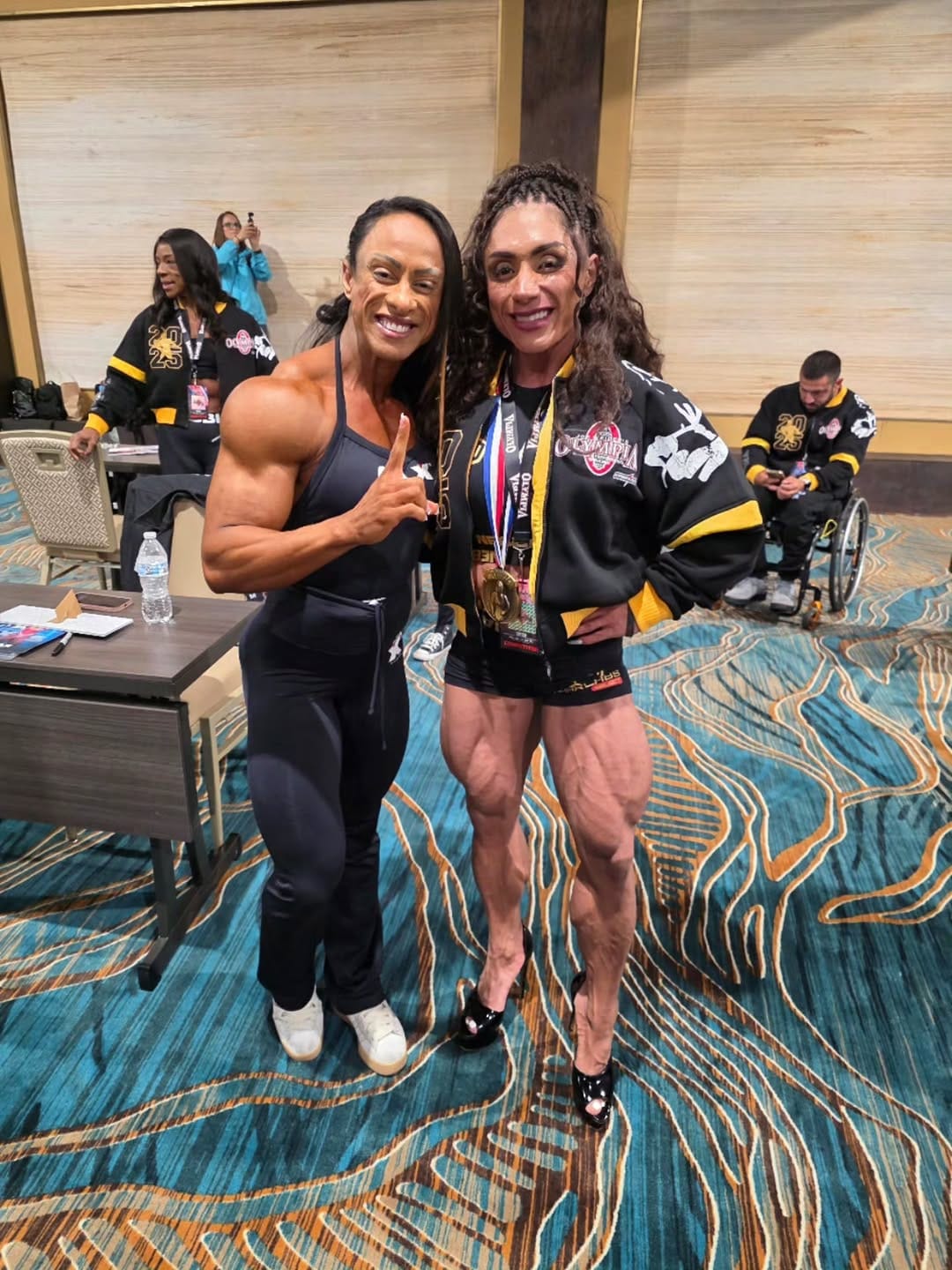 Post 5 by Karlizz Torres 🇲🇽 on Instagram (image)