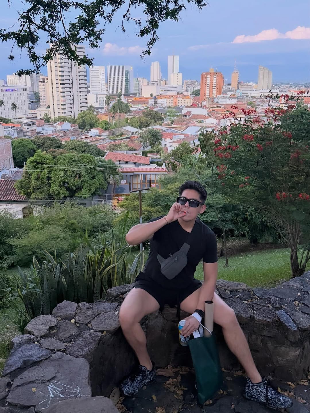 Post 7 by Javier Betancourt on Instagram (image)