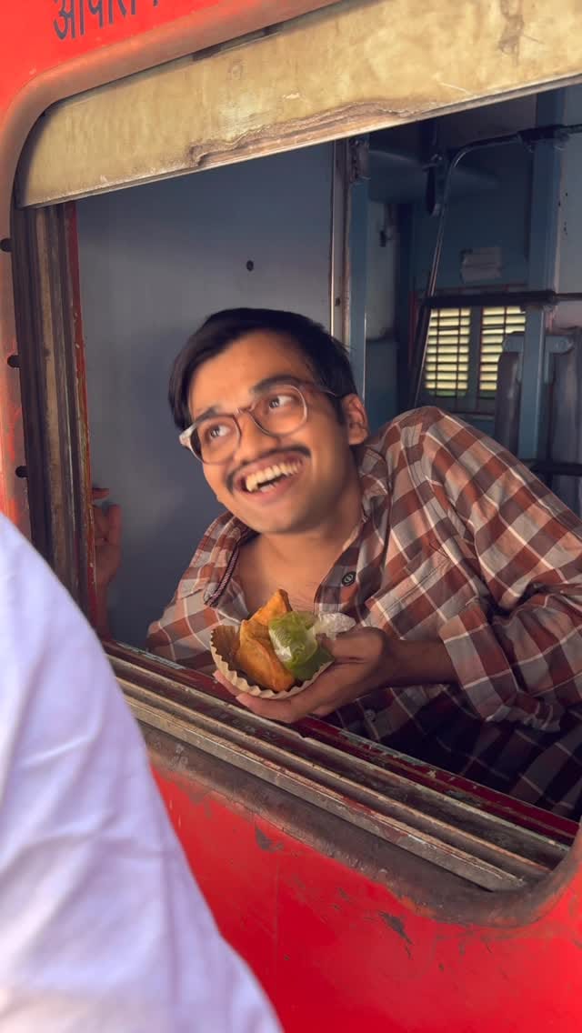 Post 8 by Kundan KD on Instagram (video)