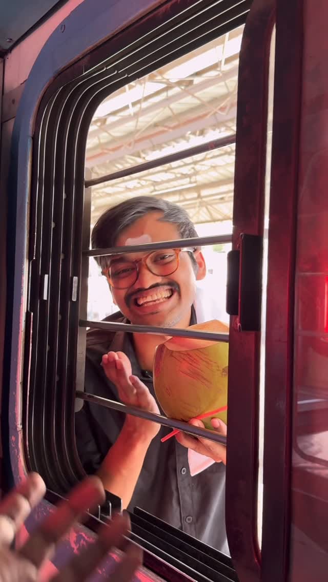Post 6 by Kundan KD on Instagram (video)