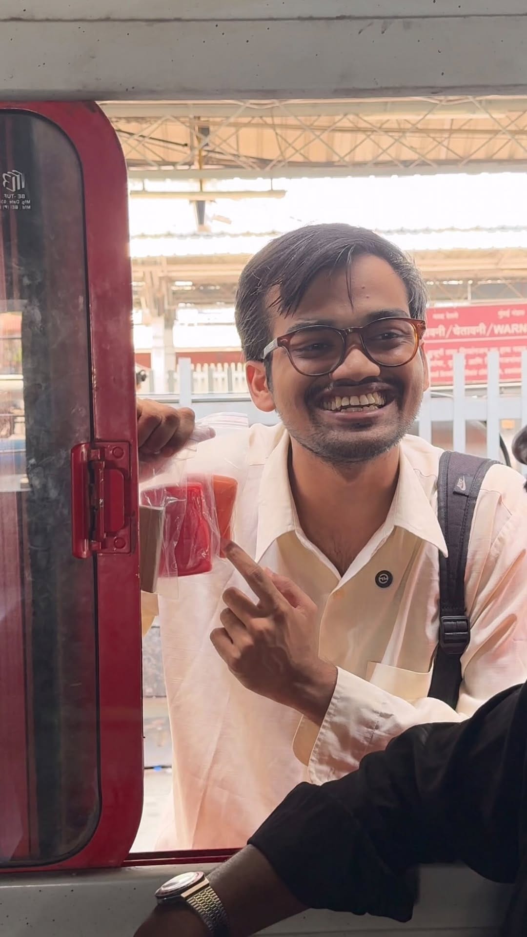 Post 3 by Kundan KD on Instagram (video)