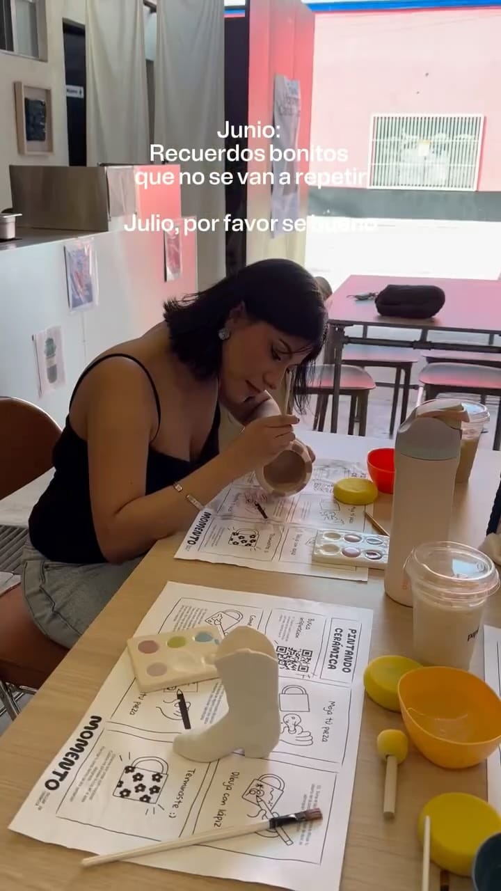 Post 4 by Ana Paula Larrazabal on Instagram (video)