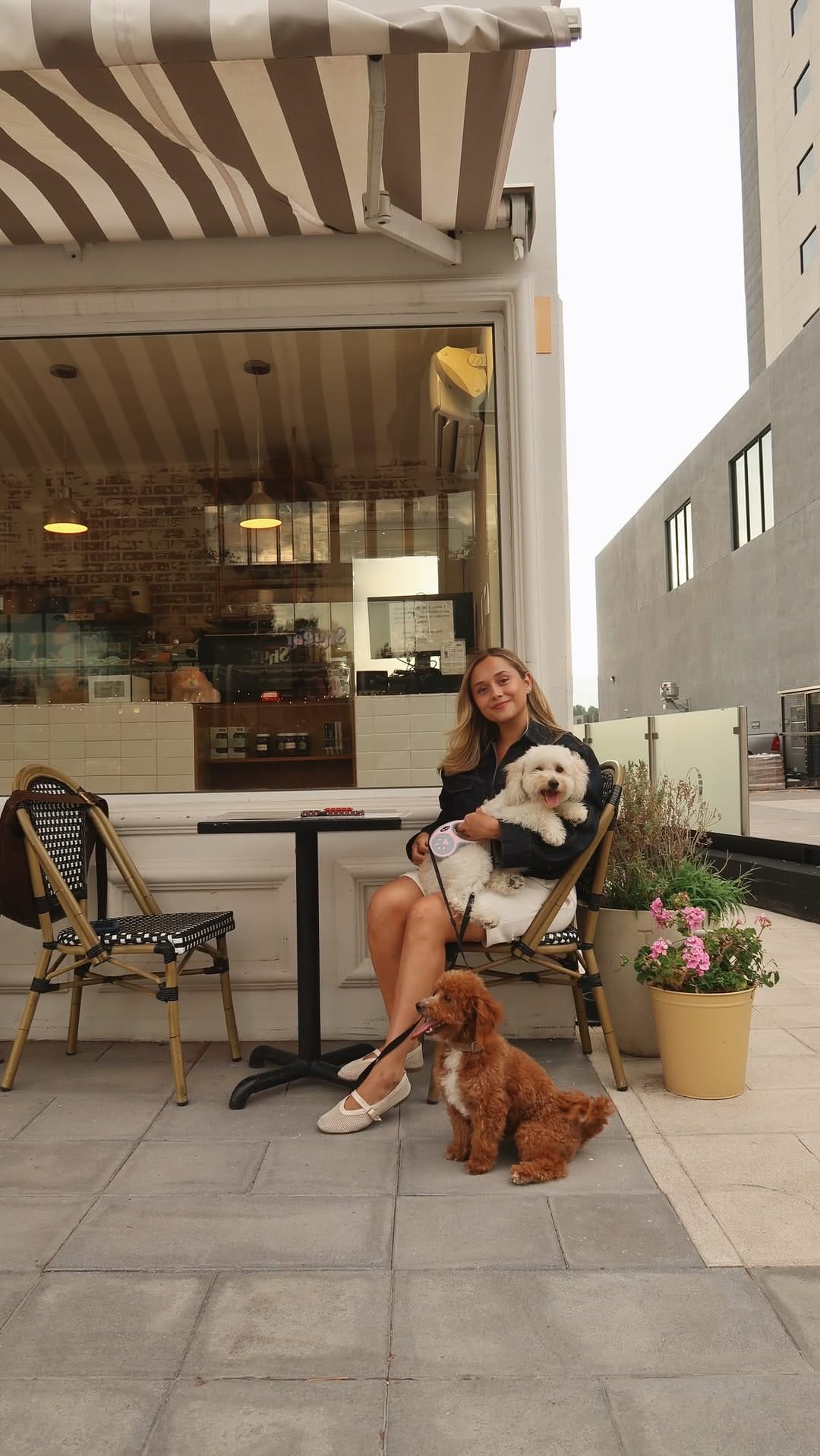 Post 2 by Ana Paula Larrazabal on Instagram (video)