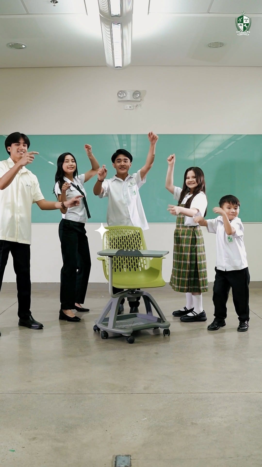 Post 10 by De La Salle Lipa on Instagram (video)