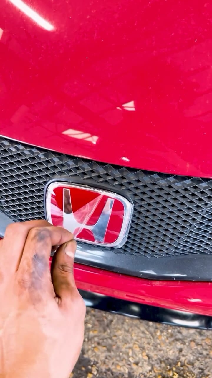 Post 8 by Average Kingz on Instagram (video)