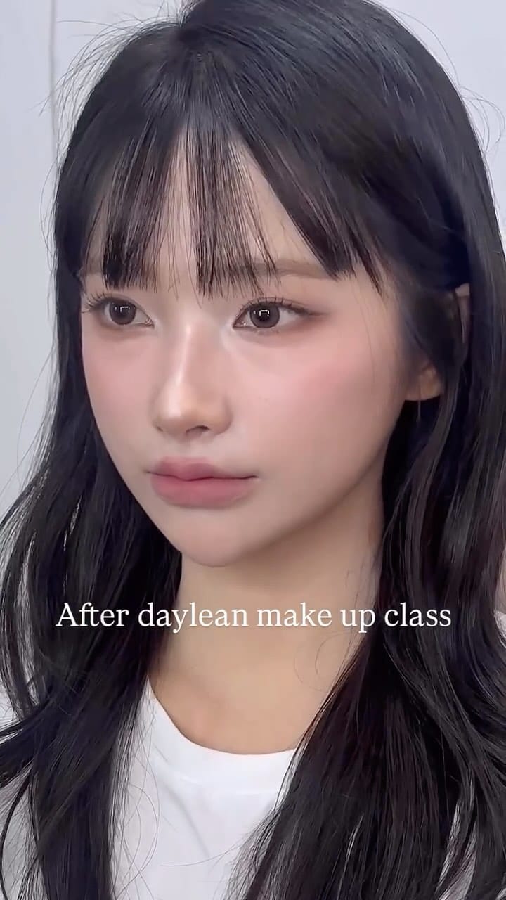 Post 8 by 데이린 메이크업 daylean makeup | 홍대 메이크업 클래스 韓国メイク on Instagram (video)