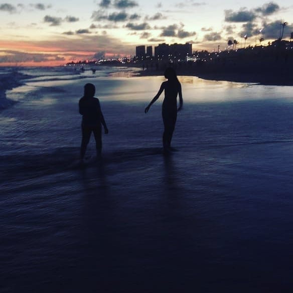 Post 2 by Maria Eduarda Rosa on Instagram (image)