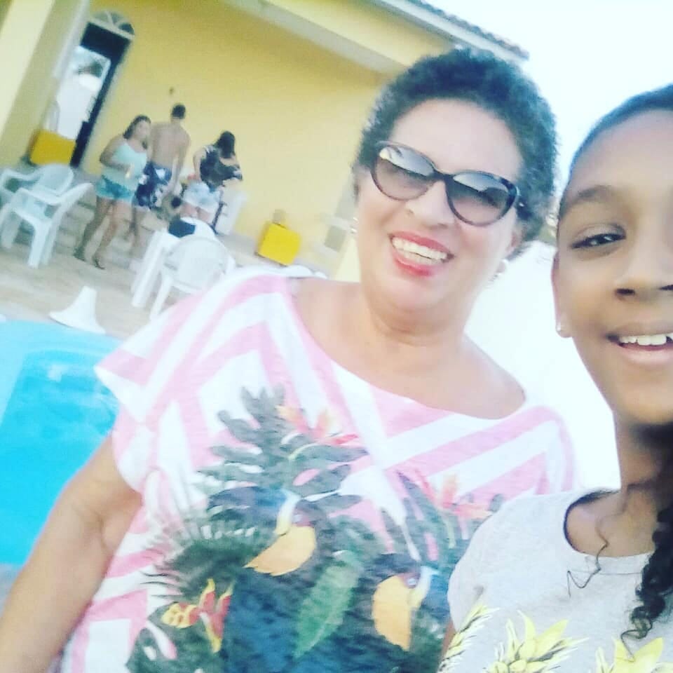 Post 5 by Maria Eduarda Rosa on Instagram (carousel)