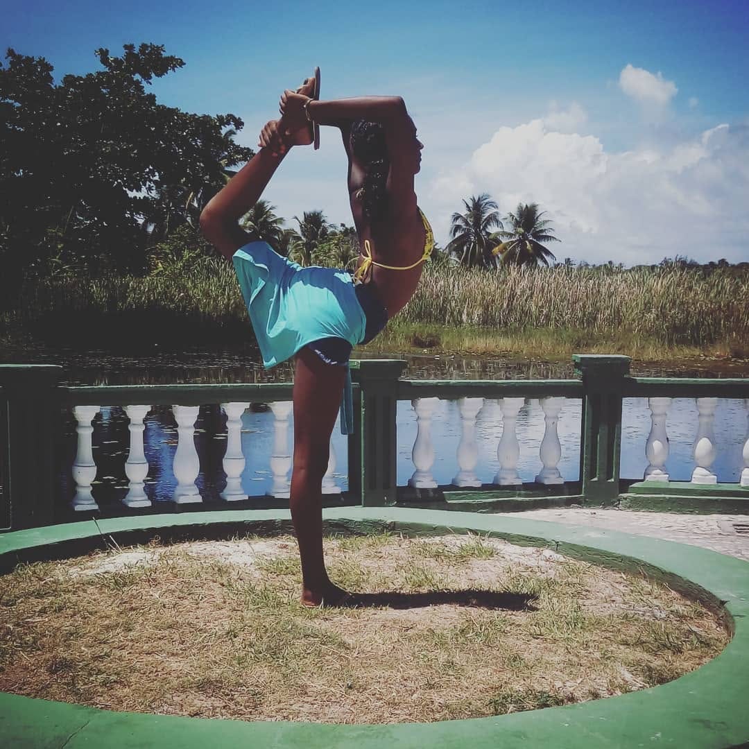 Post 3 by Maria Eduarda Rosa on Instagram (image)