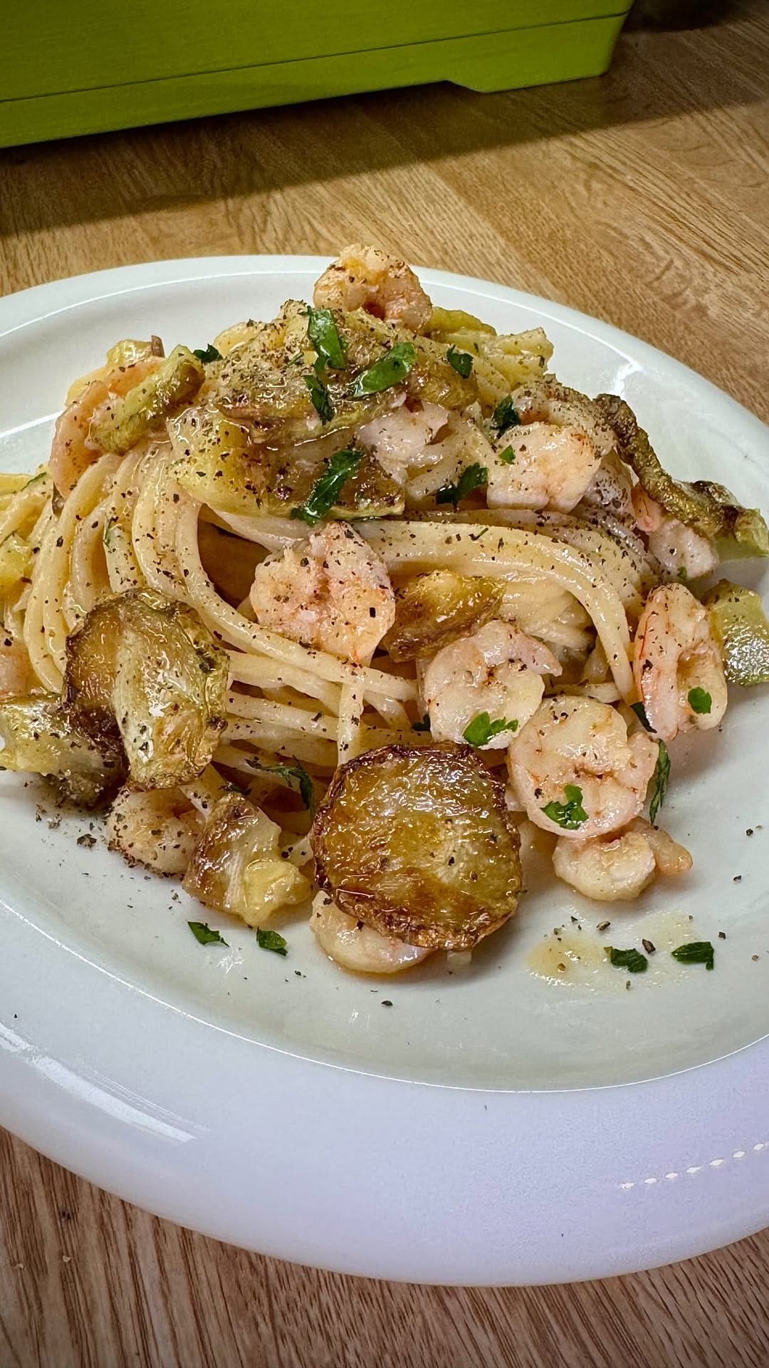 Post 7 by ᑕᗩᖇᗰᎥᑎᗴ | Food Content Creator on Instagram (video)