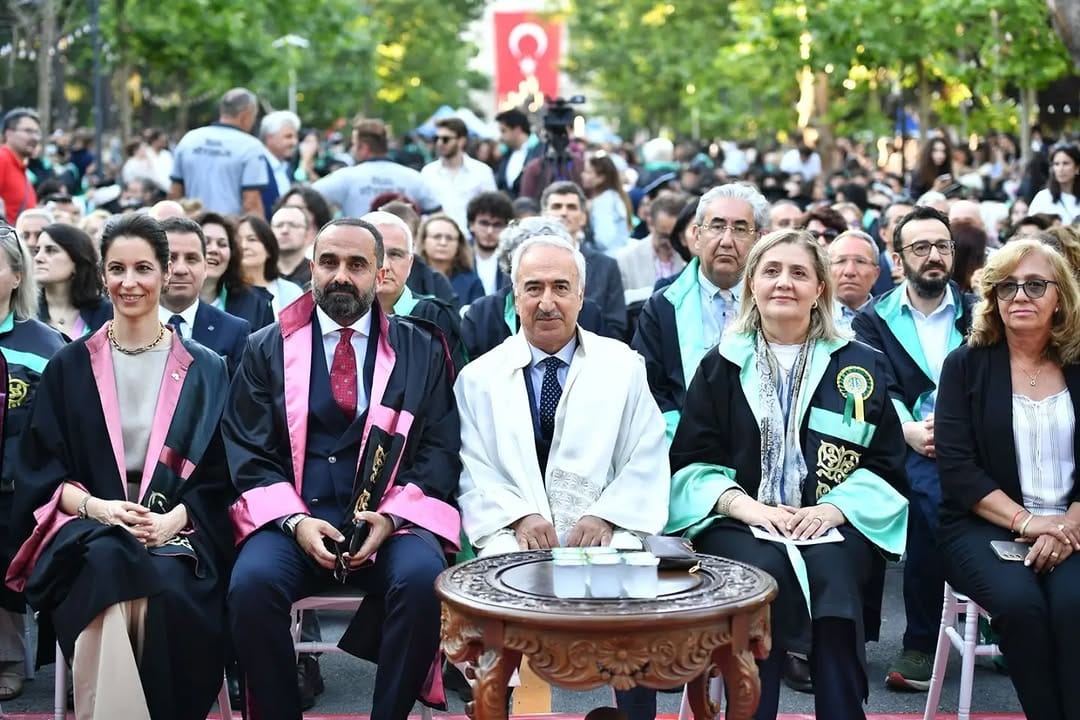 Post 5 by İ.Ü. Edebiyat Fakültesi on Instagram (carousel)