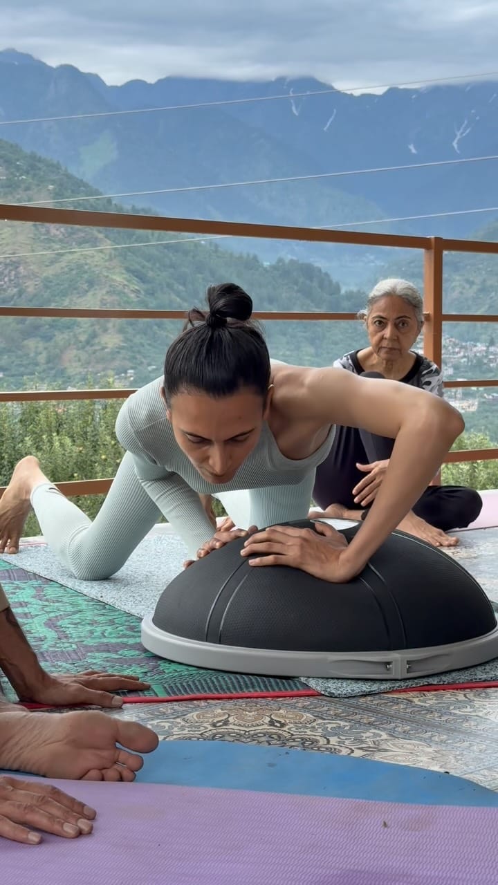 Post 2 by वैभव सिंह राणा 'वीर' on Instagram (video)