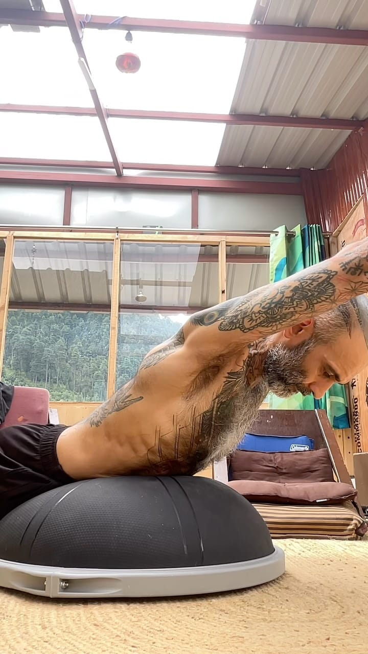 Post 5 by वैभव सिंह राणा 'वीर' on Instagram (video)