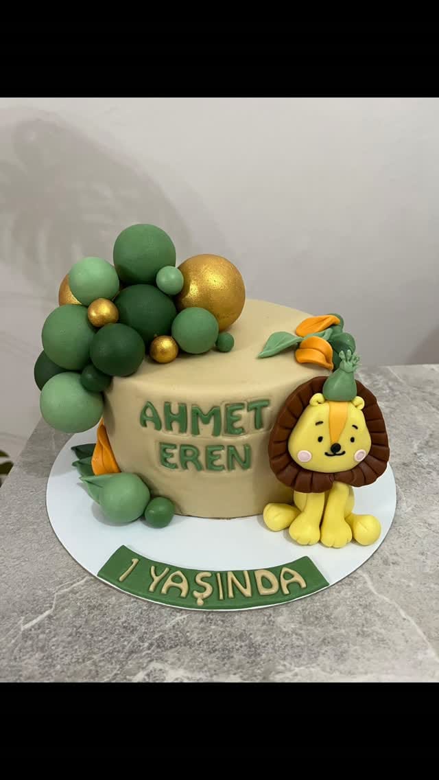 Post 2 by Kübra Üneş🍒 on Instagram (video)