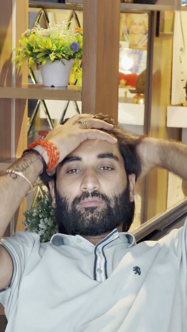 Post 1 by   MAHENDRA KALOTRAA on Instagram (video)