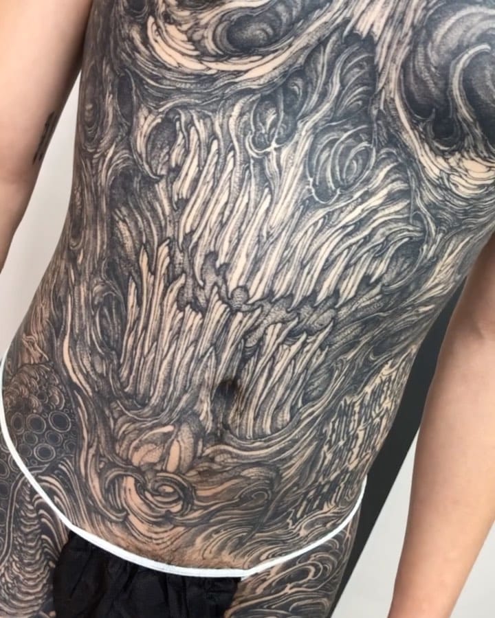 Post 8 by 타투이스트 혼각 (hongak Tattooist) on Instagram (video)