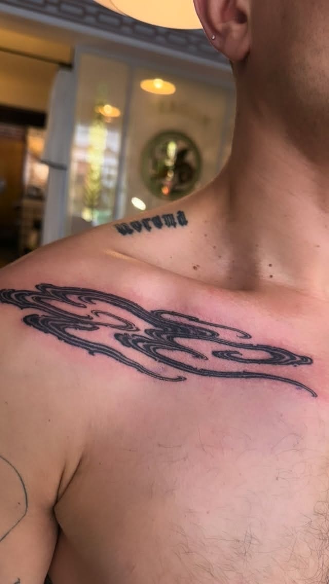 Post 4 by 타투이스트 혼각 (hongak Tattooist) on Instagram (video)
