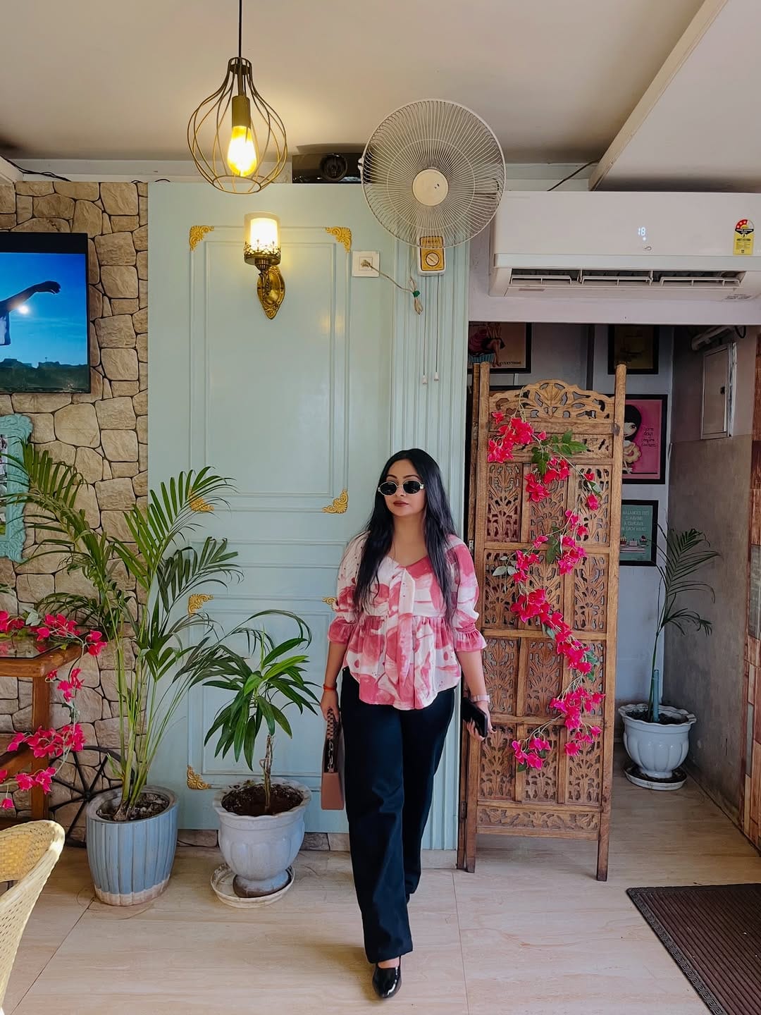 Post 9 by UNNATI SHRIVAS🔥💫 on Instagram (carousel)